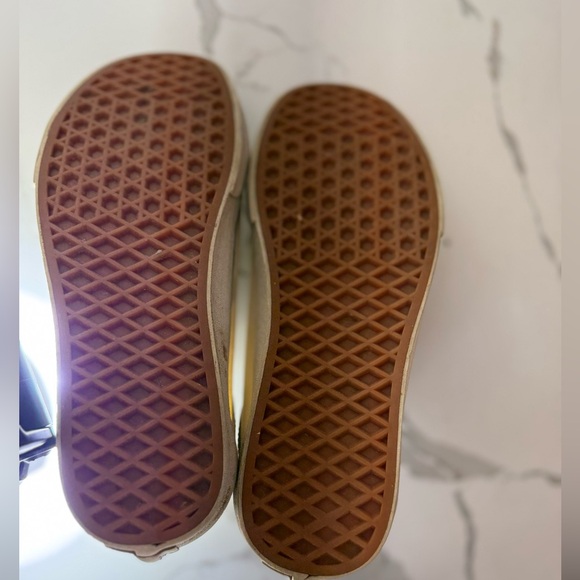 Vans Old Skool Skate Shoes - Picture 5 of 5